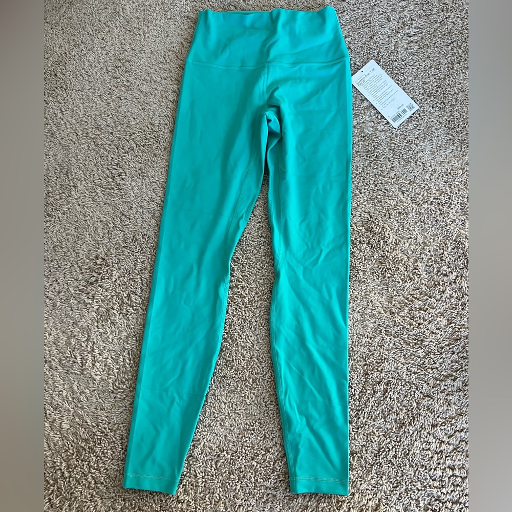BRAND NEW Lulu Lemon align 28”